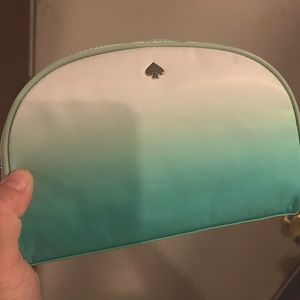 Kate Spade New York medium figi green makeup bag